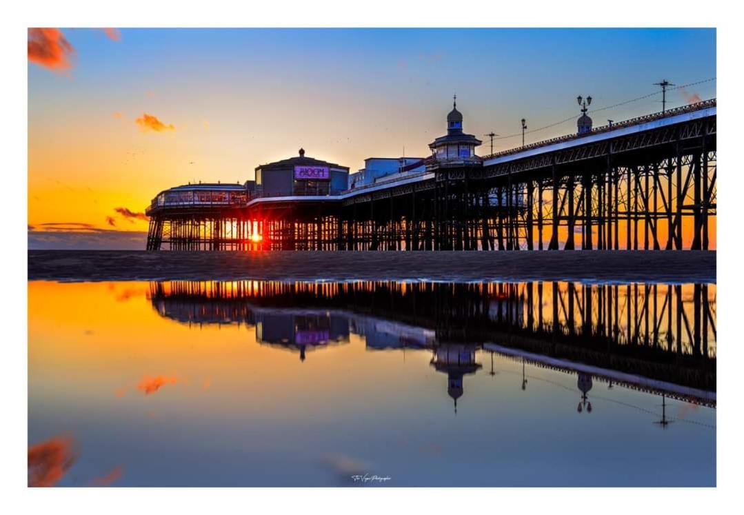 The Rhyl Acomodação com café da manhã Blackpool Exterior foto